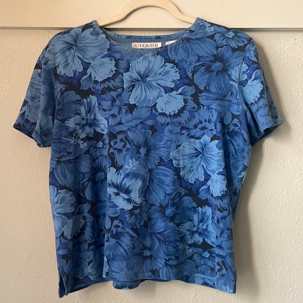 Vintage Chaus blue printed floral short sleeve tee